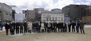2022-04-22_126_LRG group-Blk2   